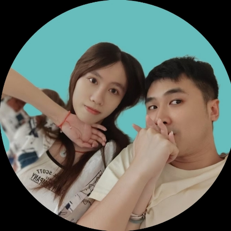 嘉嘉和七七 Logo