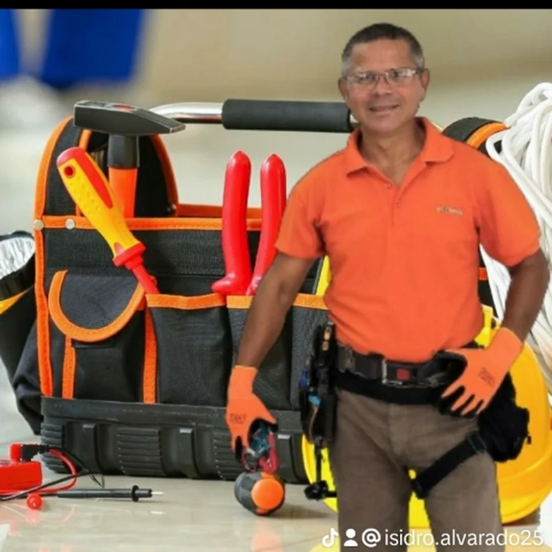Electricista Isidro Alvarado