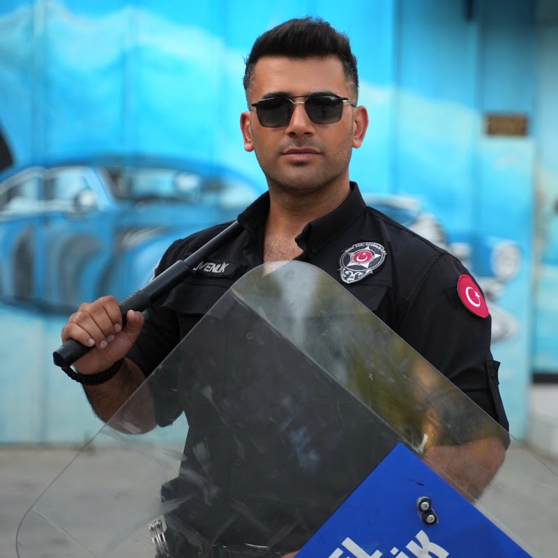 Yakışıklı Güvenlik