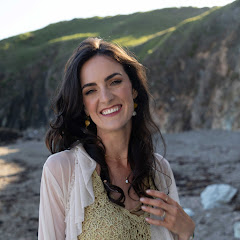 Ciara Ní É (miseciara)