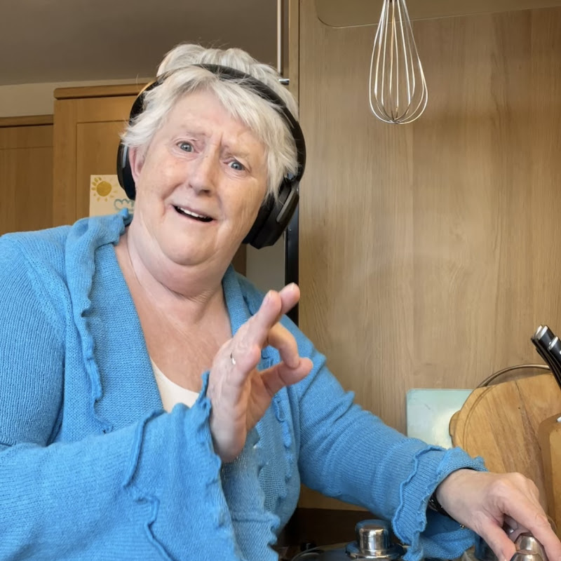 Crazy Auntie Ann official