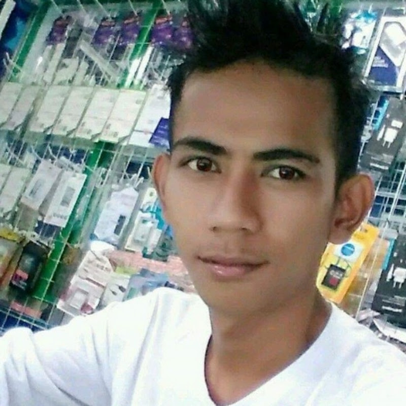 Hire Awell — ASMR (Relaxation & Entertainment) YouTube creator for sponsorships