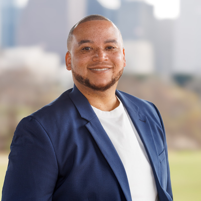 Aaron Lathan | LIVING IN HOUSTON TEXAS