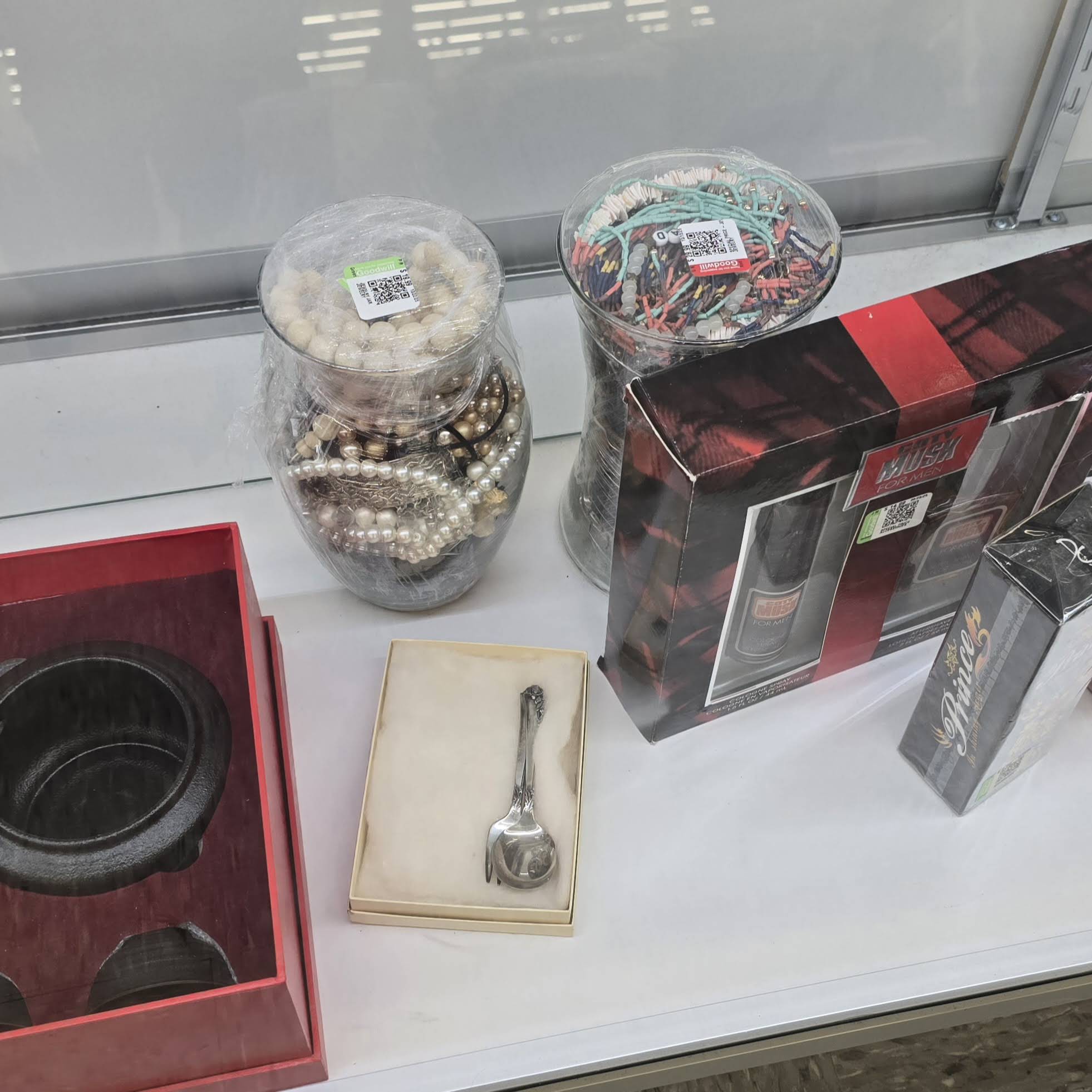 Post from Stina Resells