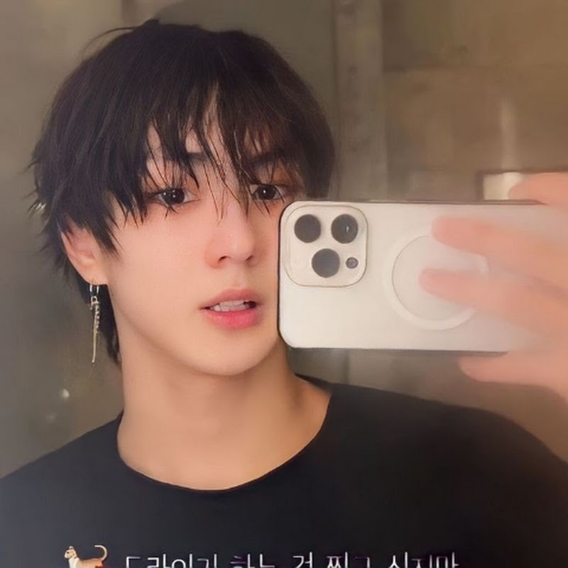 ꧁Hwang_Yunnah꧂