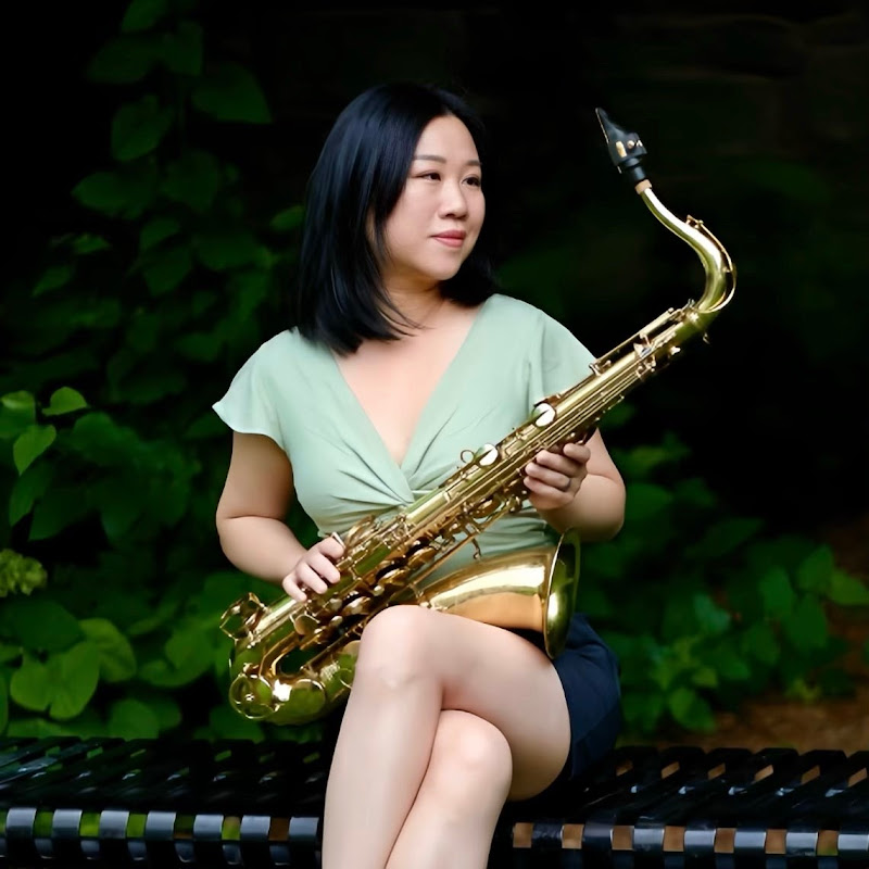 梓菜女 Kristen Logo