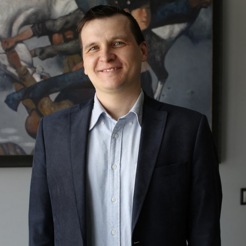 Андрей Гусев Logo