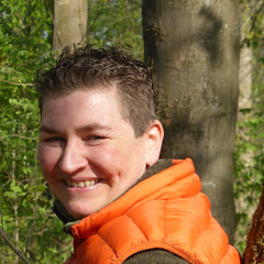 Beate Hefler  ALL*EINS Schwingungskünstlerin