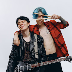 СУСІДИ СТЕРПЛЯТЬ 