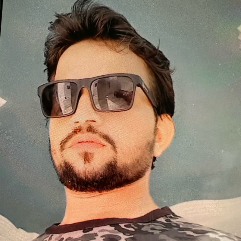 Shareef Aadmi 