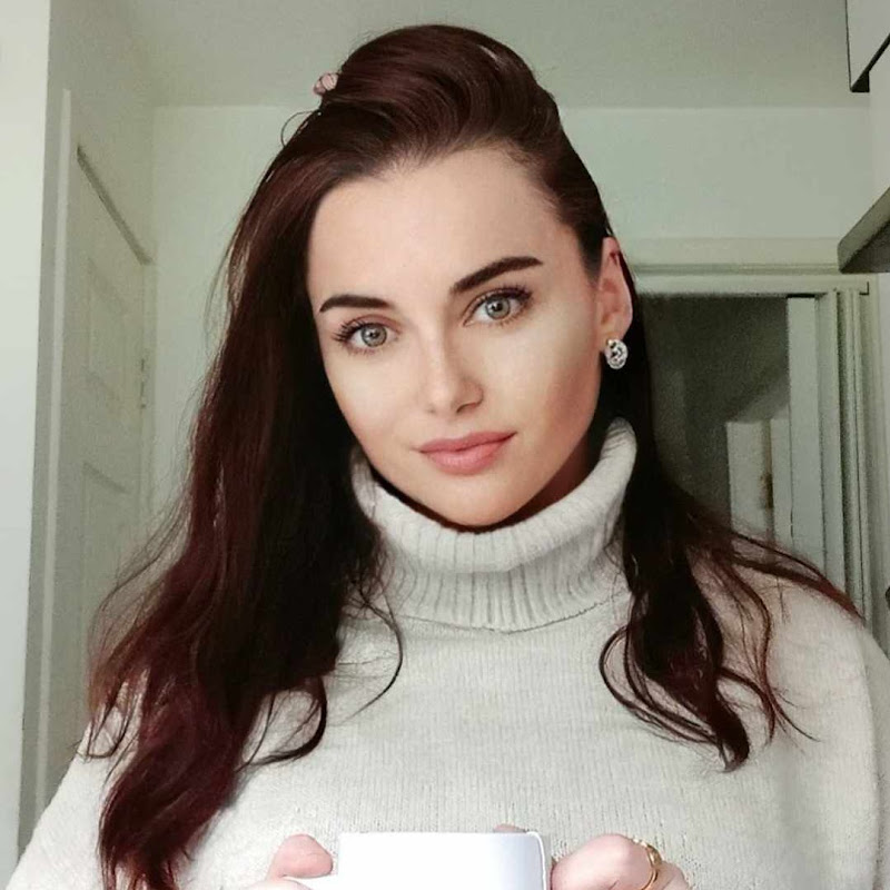 Biohacking Endometriosis with Jola icon