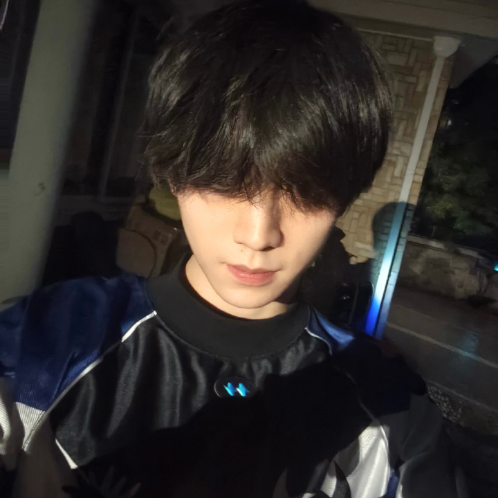 Post from TOP登陆少年-左航⁰⁵²² - YouTube