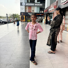 Hire SHAIKHA FATIMA 362. — Toy Reviews & Unboxing (Kids) YouTube creator for sponsorships