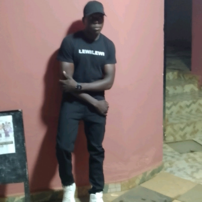Lewi Lewi (superstar) icon