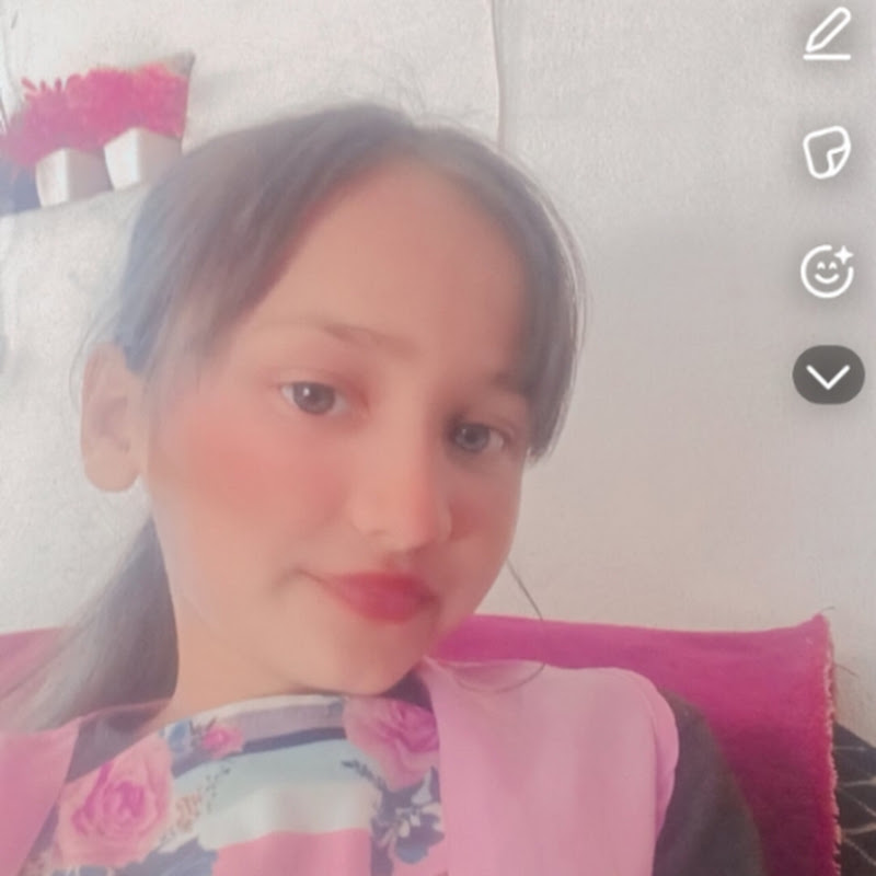 Afifa cute girl singing avatar