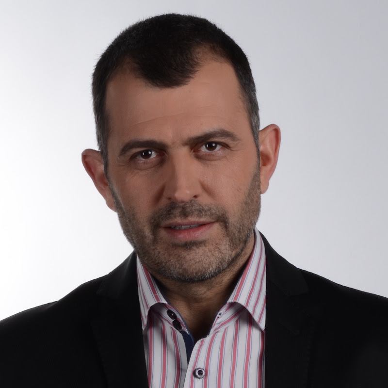 Новото познание Logo