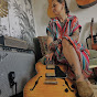 Z-oC2QHcfO8-channel-avatar-Nina Attal