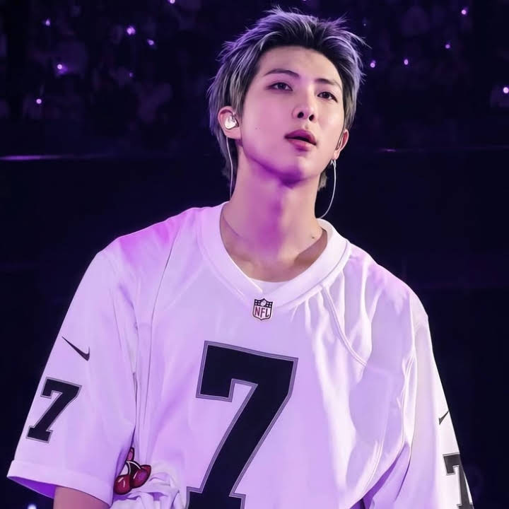 Post from BTS World💜 - YouTube