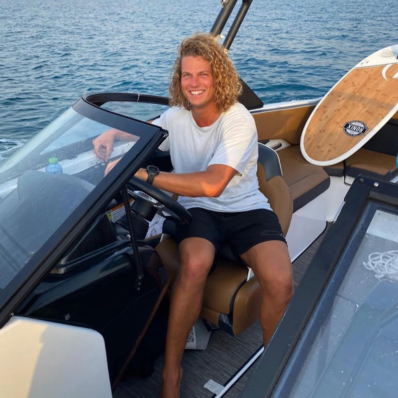 hugojoshuasailing