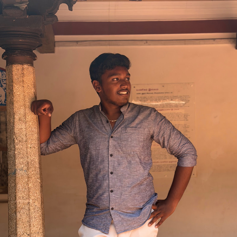 film maker manikandan  avatar