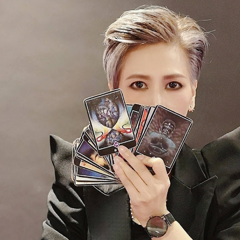 Man Chan 靈氣女王 (瀟郎)