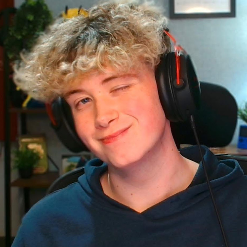 Hire HarlowBeanzz — Dating & Relationship Advice YouTube creator for sponsorships