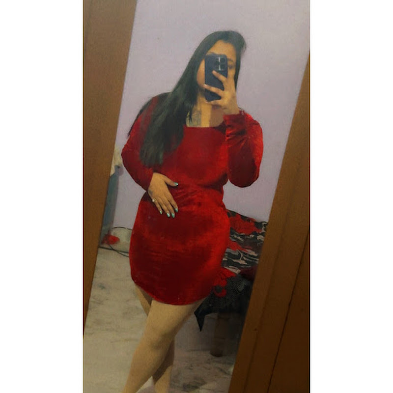 Hire Aditi Is Live  — Beauty & Makeup Tutorials/Reviews YouTube creator for sponsorships