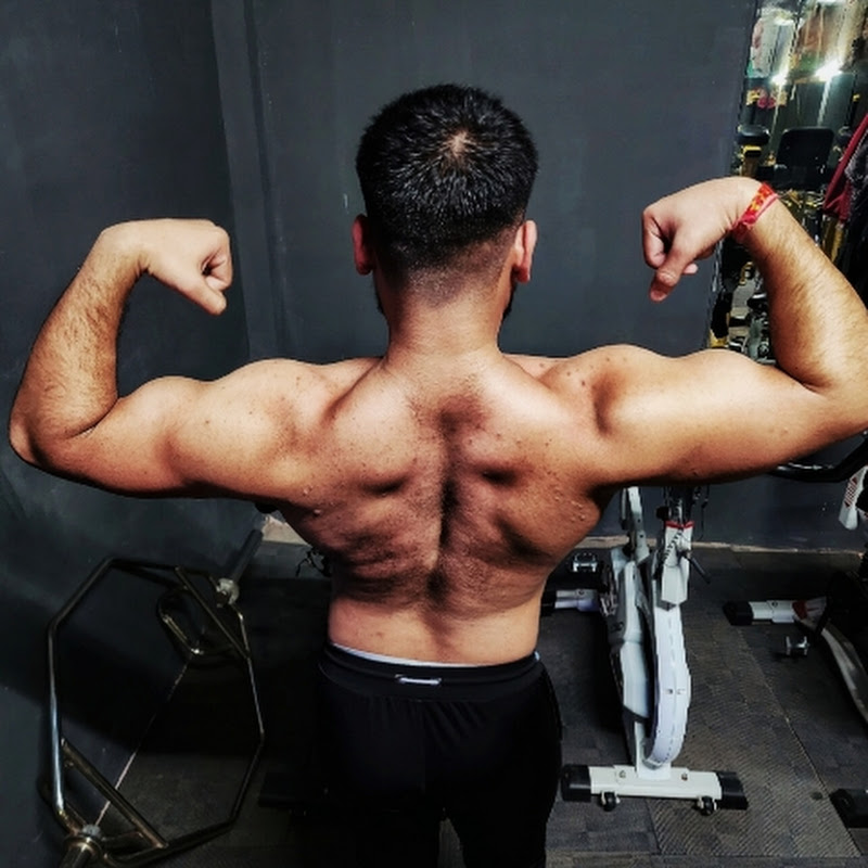 FiT WiTH ASHU
