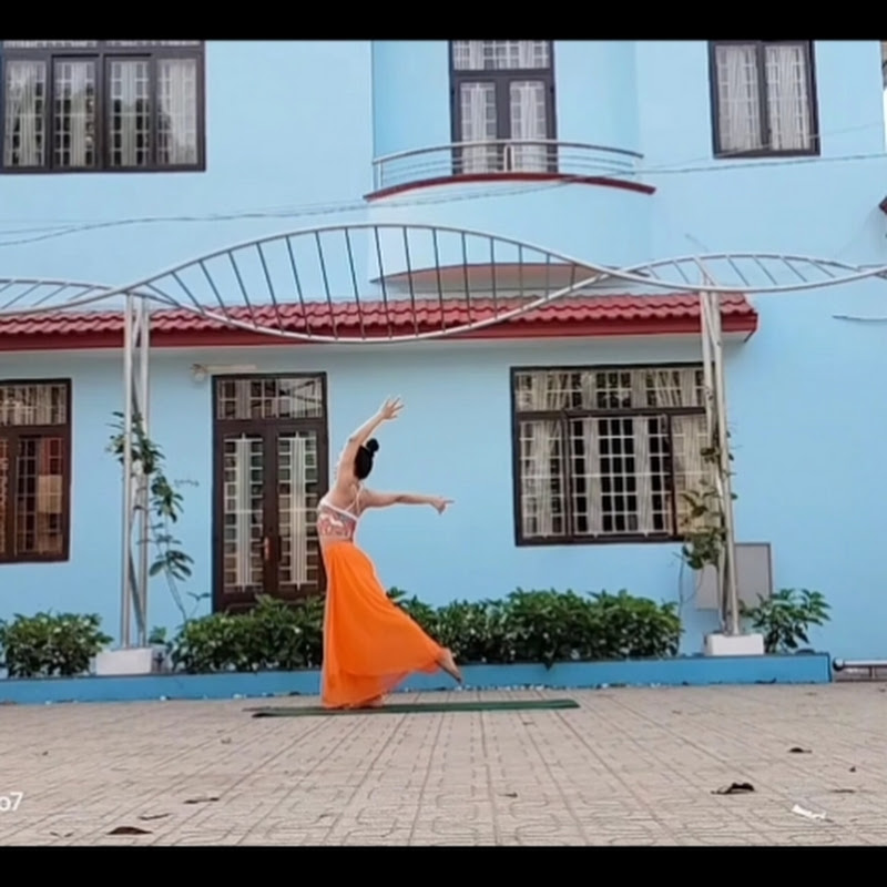 Yoga Nhàn Nguyễn(Trị liệu vai cổ gáy -Flow Yoga)