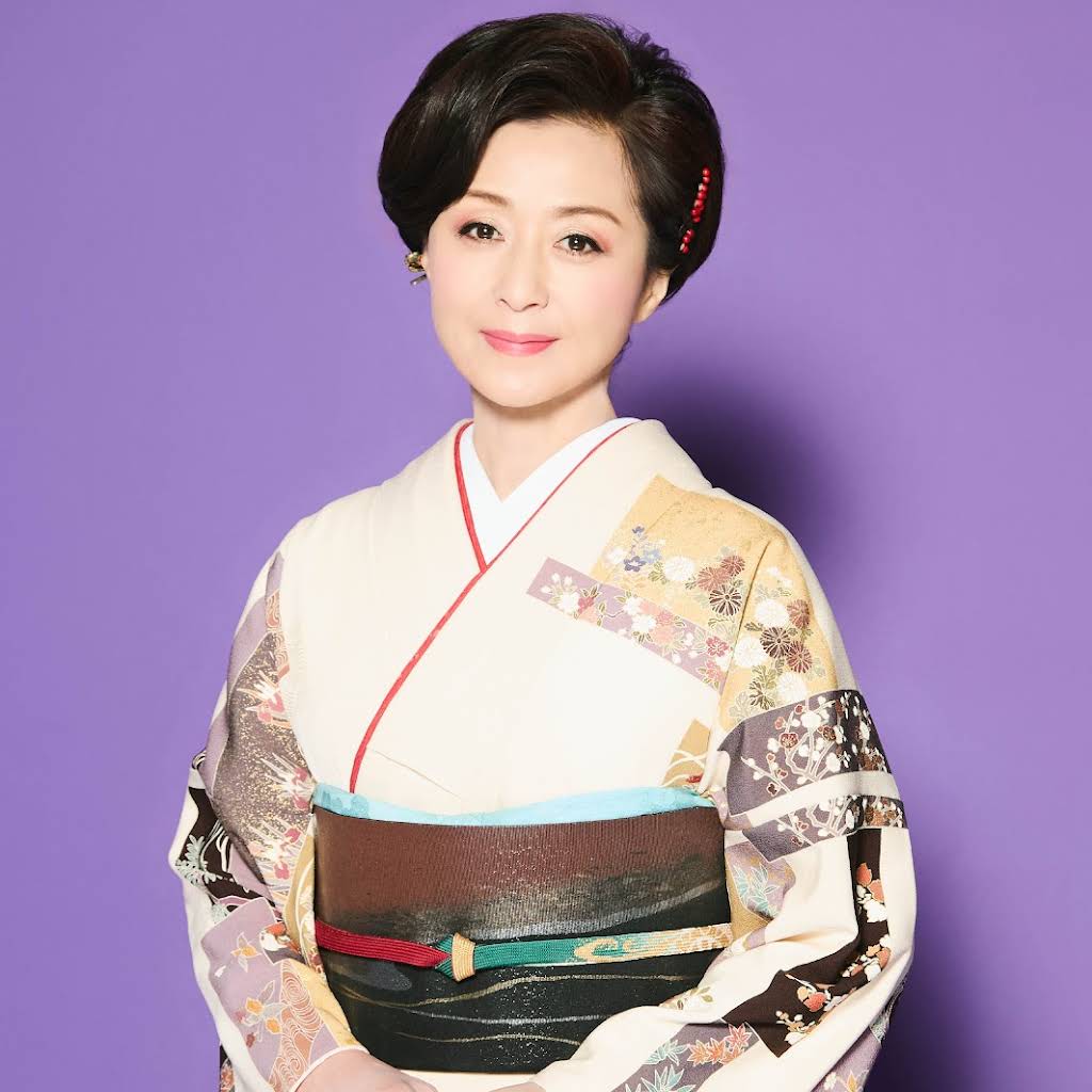 長山洋子 18枚セット 長山洋子 - YouTube