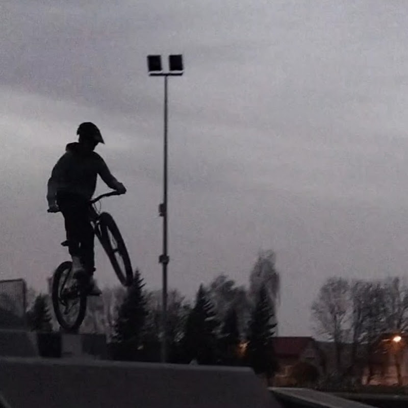 𝒓𝒖𝒅𝒚𝒔𝒌𝒂𝒕𝒆𝒓𝒀𝑻