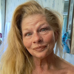Damonblondie