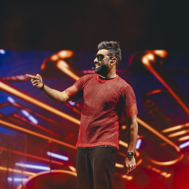 Sreerama Chandra - Topic