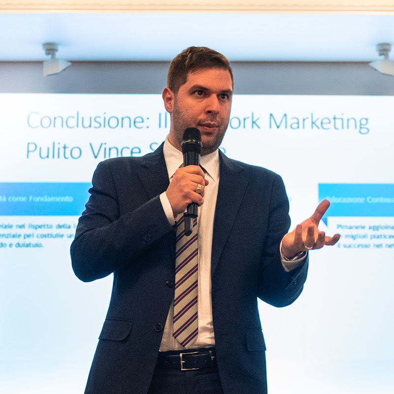 Vincenzo Randazzo - Avvocato del Business Online