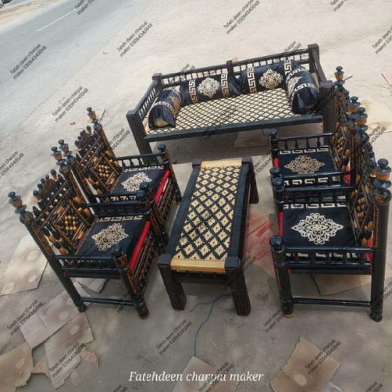 Fateh Deen Charpai Maker