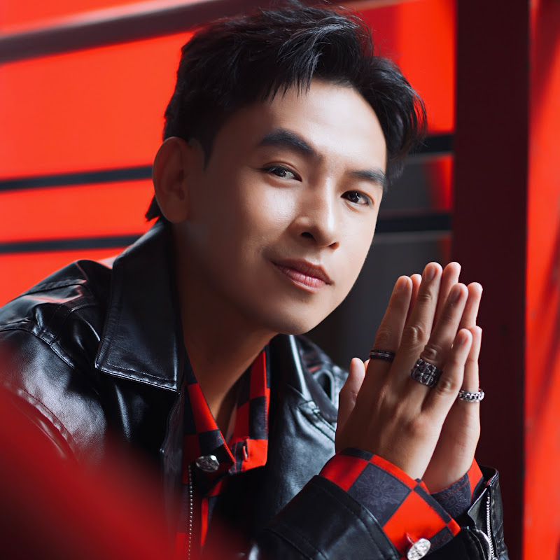 HUỲNH QUÝ