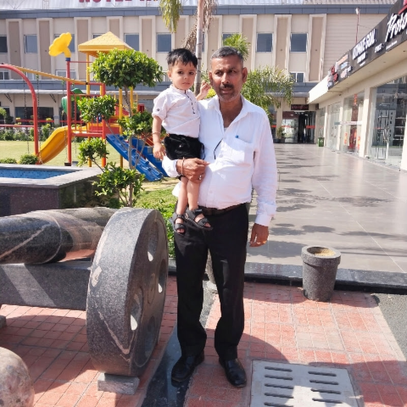 Ravinder