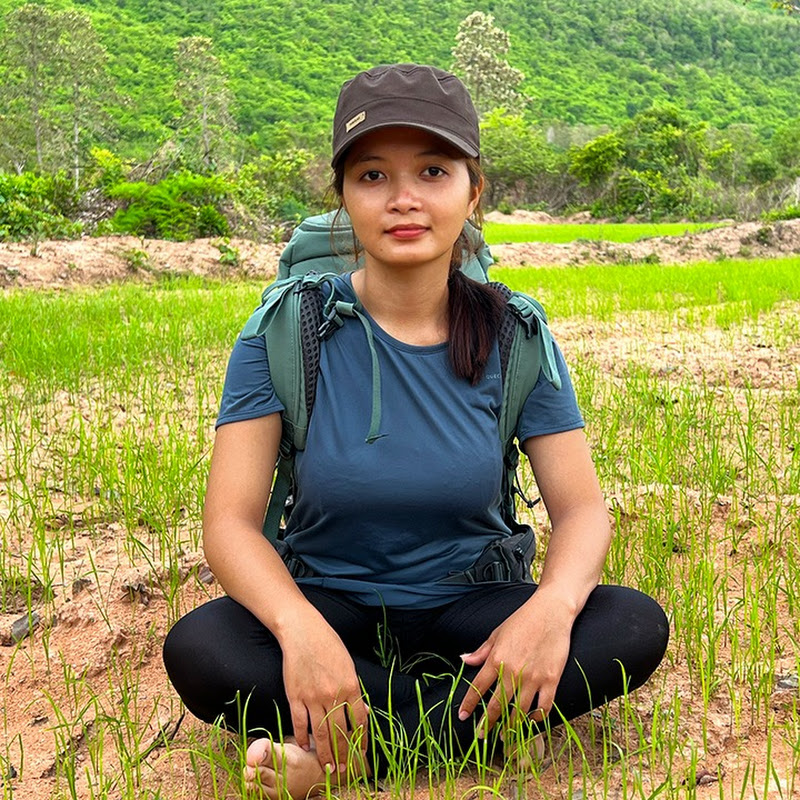 Relaxing with Camping 