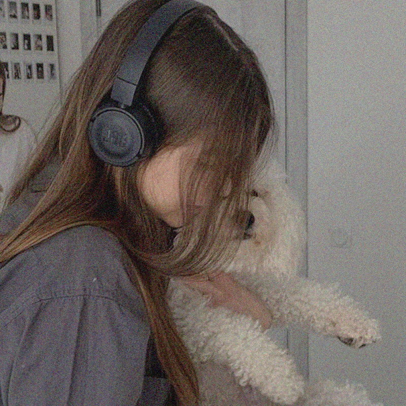 카리나 Karina Logo