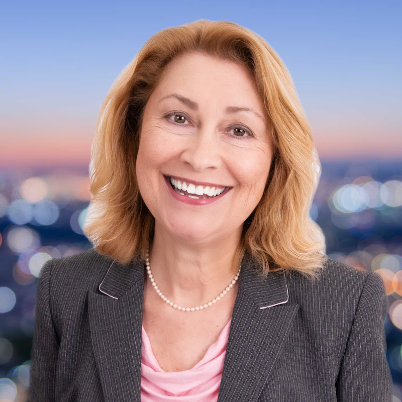 Elisabeth Hartig Lentulo - Real Estate