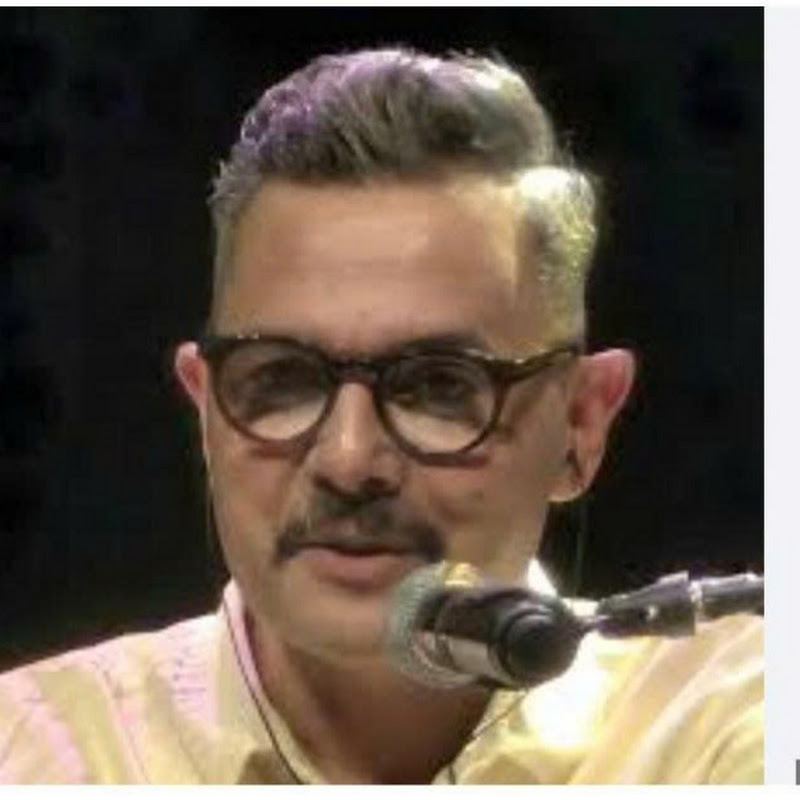 श्री नीलेश मिसरा अपनी कहानी बताते हैं Logo