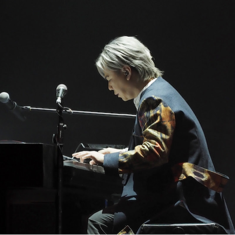 伍仲衡 Harry Ng Logo