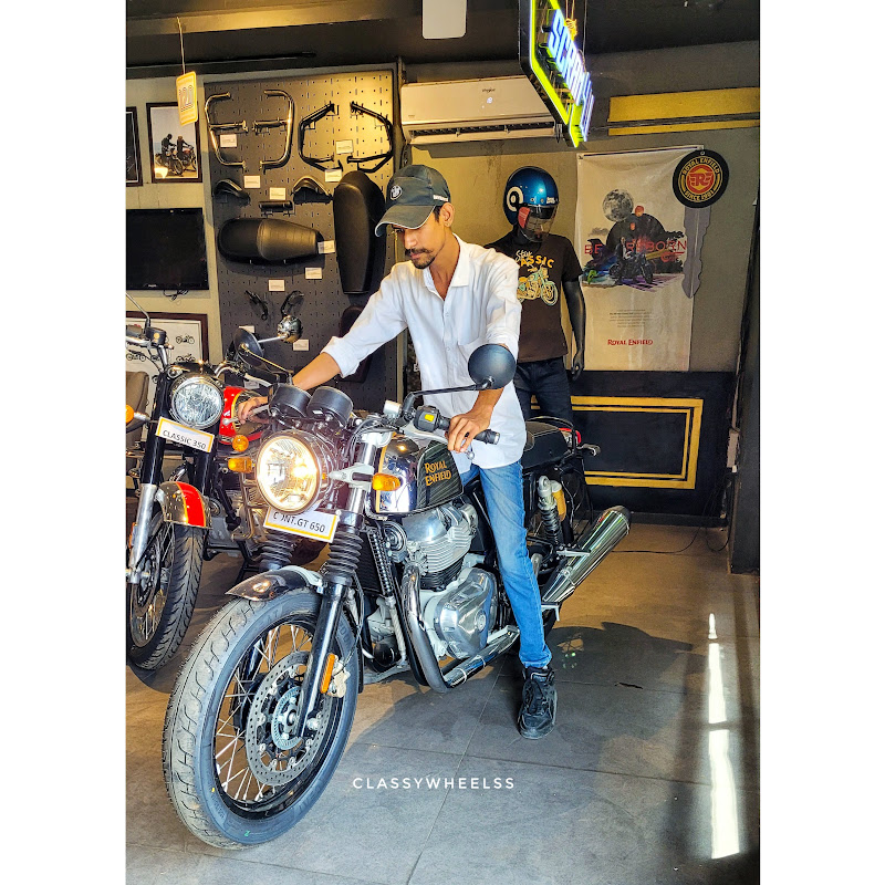 MOHIT MALONIYA