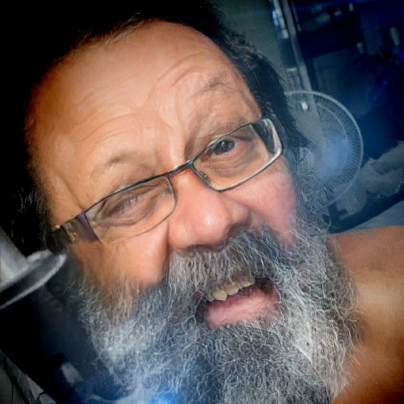 ลุงเบี้ยวคนชอบเล่า