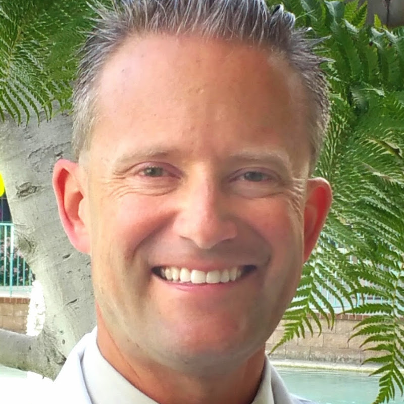 Dr. Elisha van Deusen, Doctor of Chiropractic