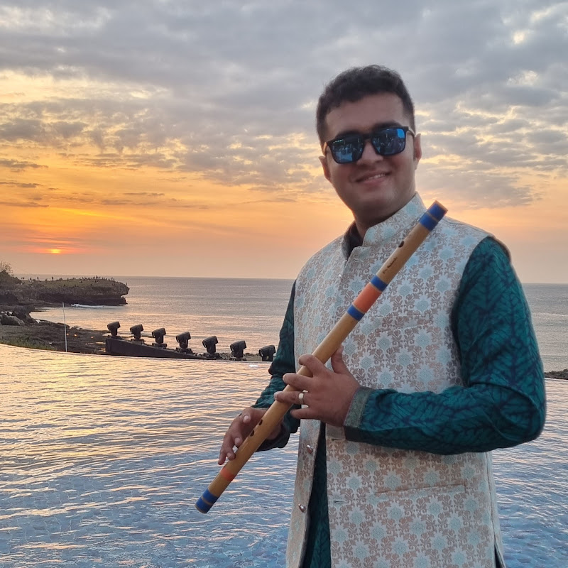 Dr. Aakash Thakkar icon
