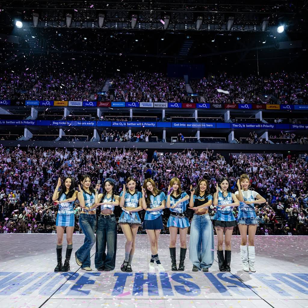 最終値下げTWICE トゥワイスThis is for ユニフォーム YouTube