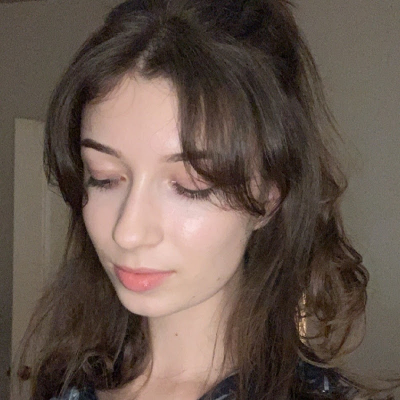 ASMR Alise YouTubeチャンネル画像