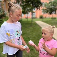 Y_E_S  (Yulka & Eva sisters)