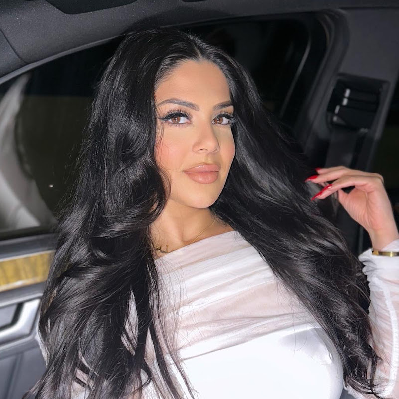 Hamna Gilani icon